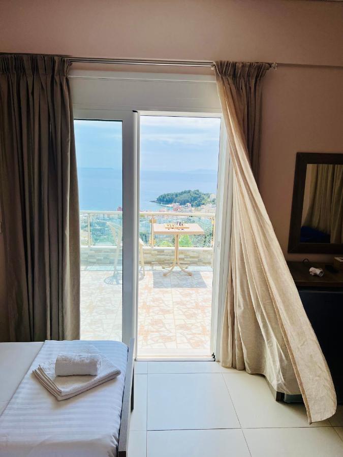 Mistral Inn Himare Exterior photo